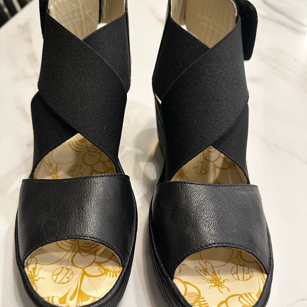 Fly London - Black Heels with Crisscross Straps and Open Toe